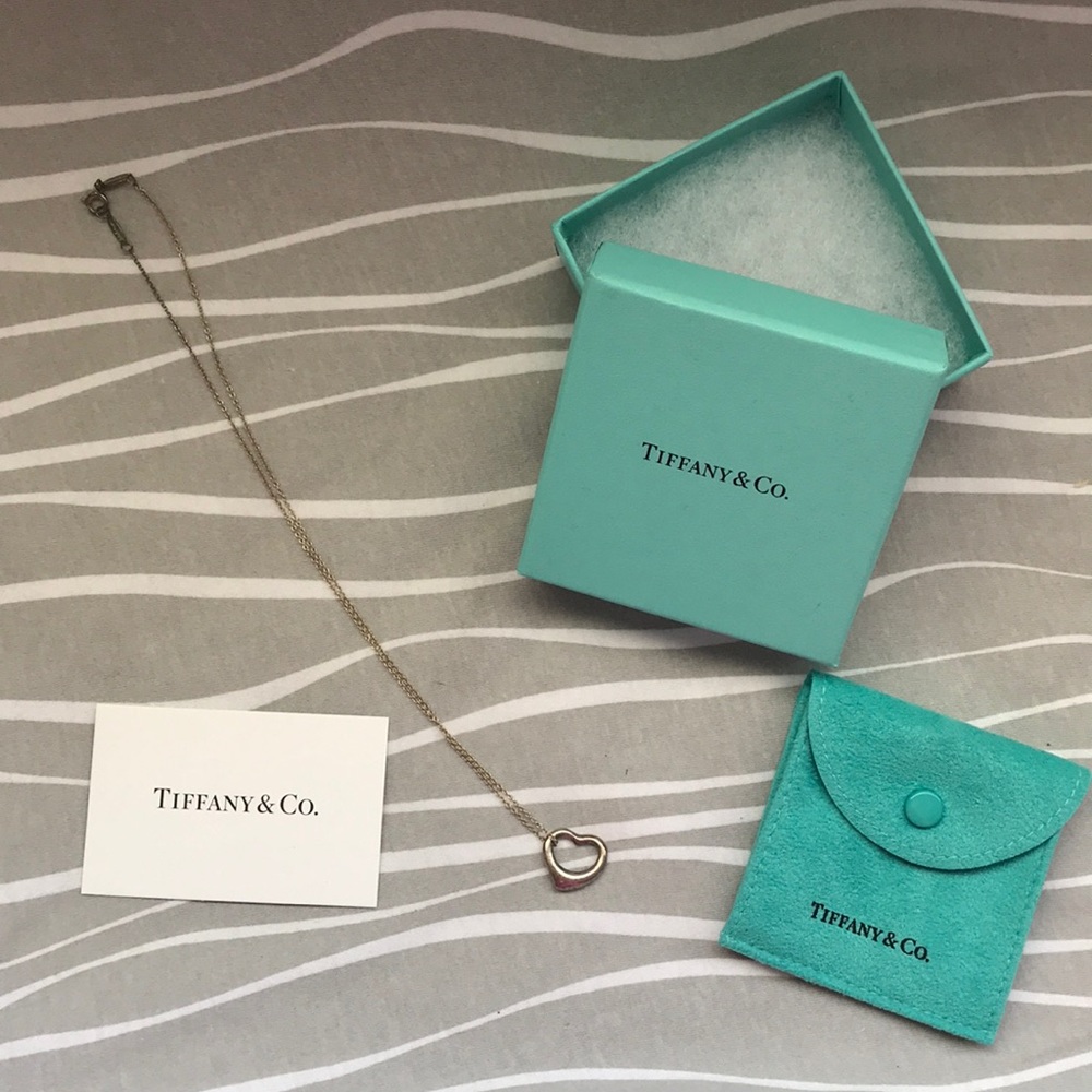 Tiffany’s floating heart necklace (Elsa Peretti)